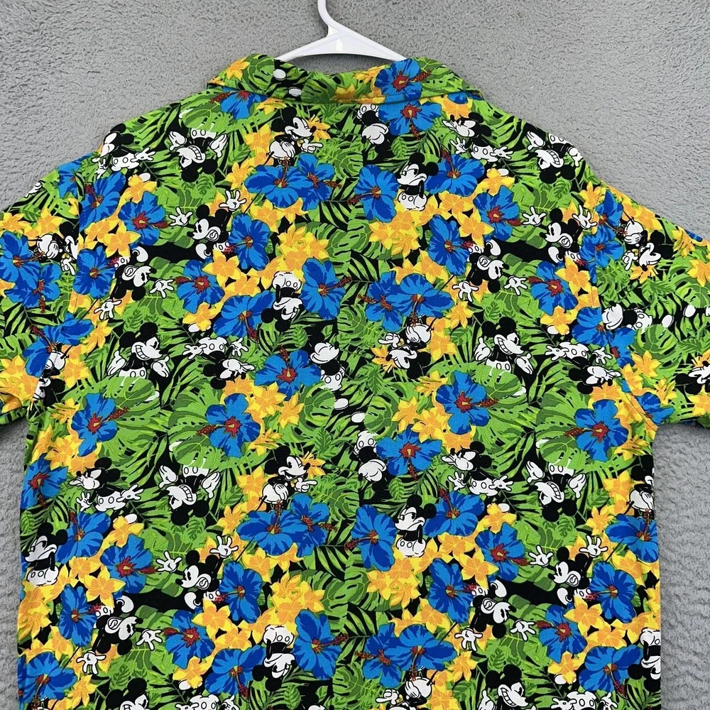 Disney Mickey Mouse Shirt Mens Medium Hawaiian Aloha Rayon Floral‎ Tropical